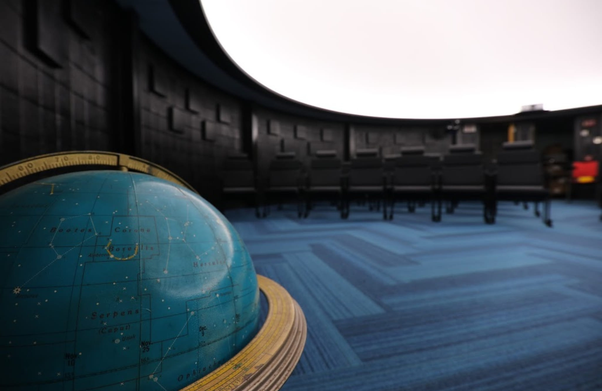 Kinzers Planetarium with globe
