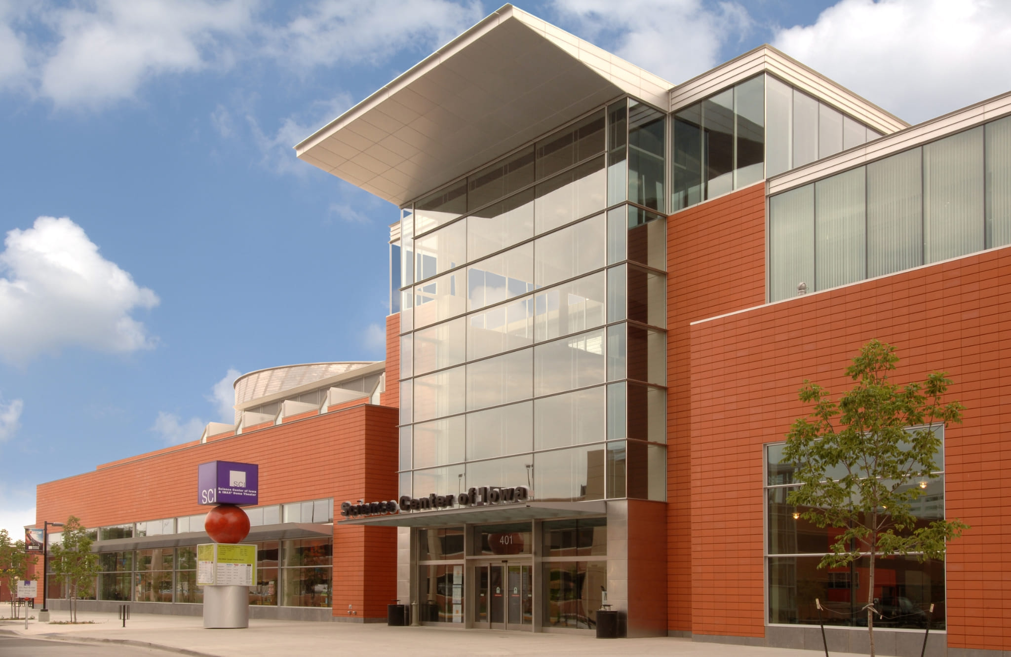 lg-science-center-of-iowa-front-c6e9a8ba