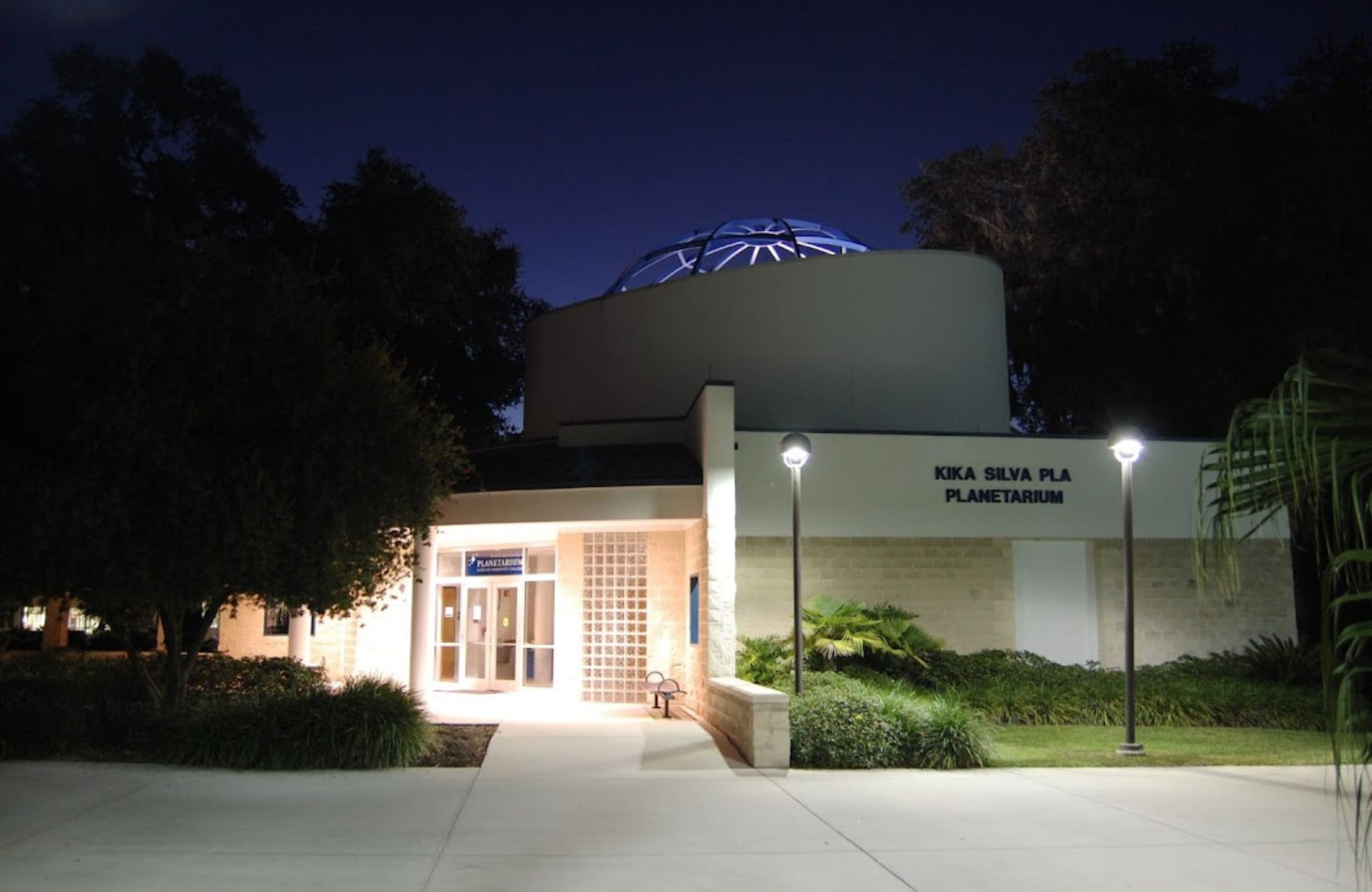 Kika Silva Pla Planetarium